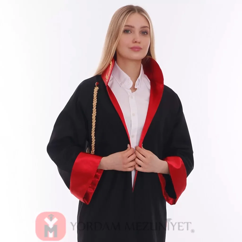 İpek Savcı Cübbesi İpek Savcı Cübbesi